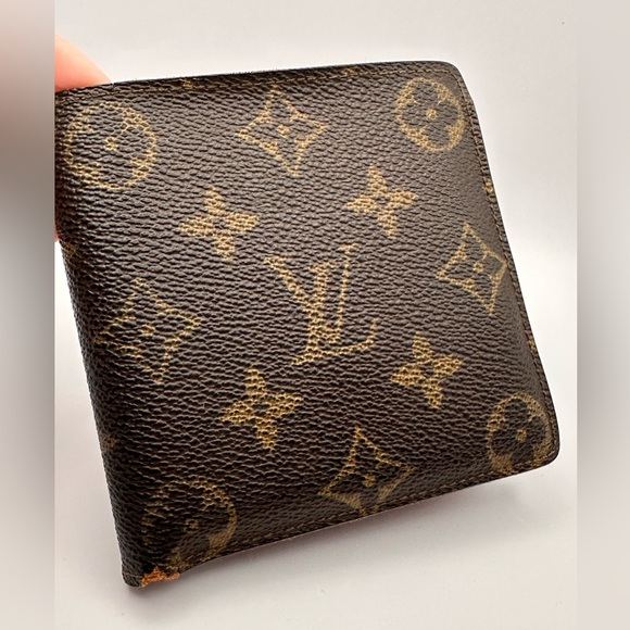 Louis Vuitton men’s bifold wallet - Picture 4 of 13